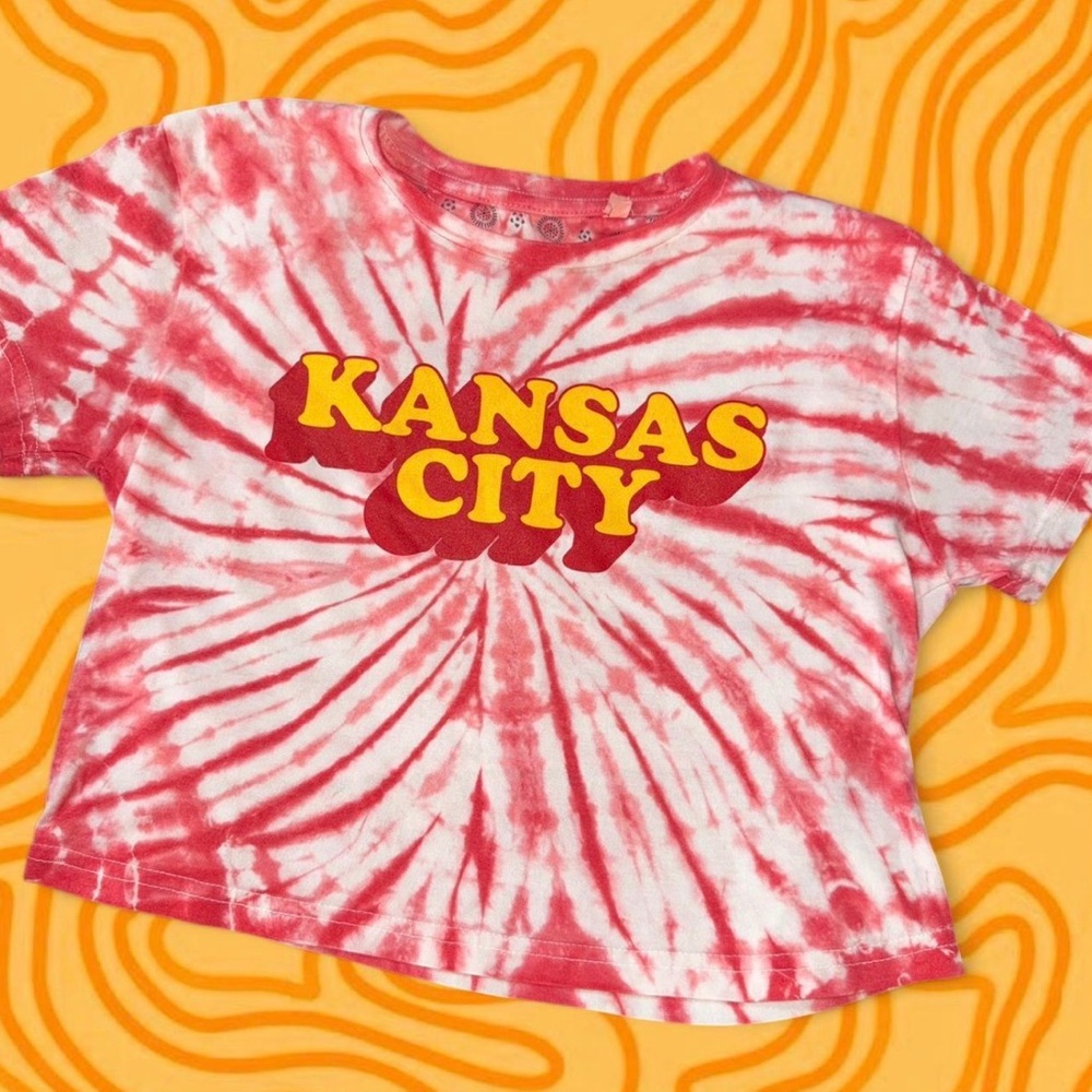 Kansas City Red Tie-Dye Cropped Tee